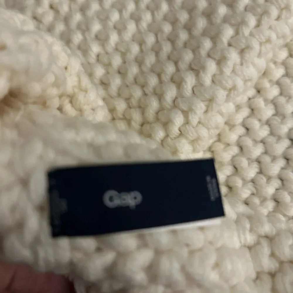Gap White Infinity Scarf